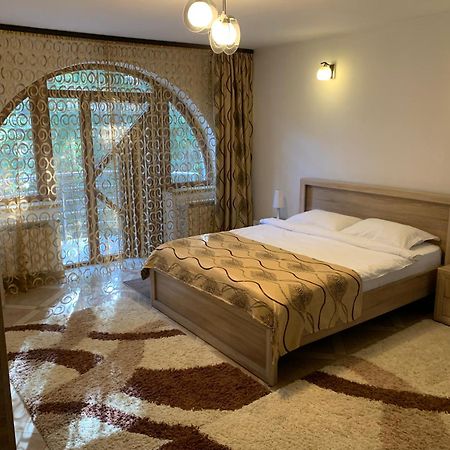 Casa Cristian Villa Sinaia Bagian luar foto